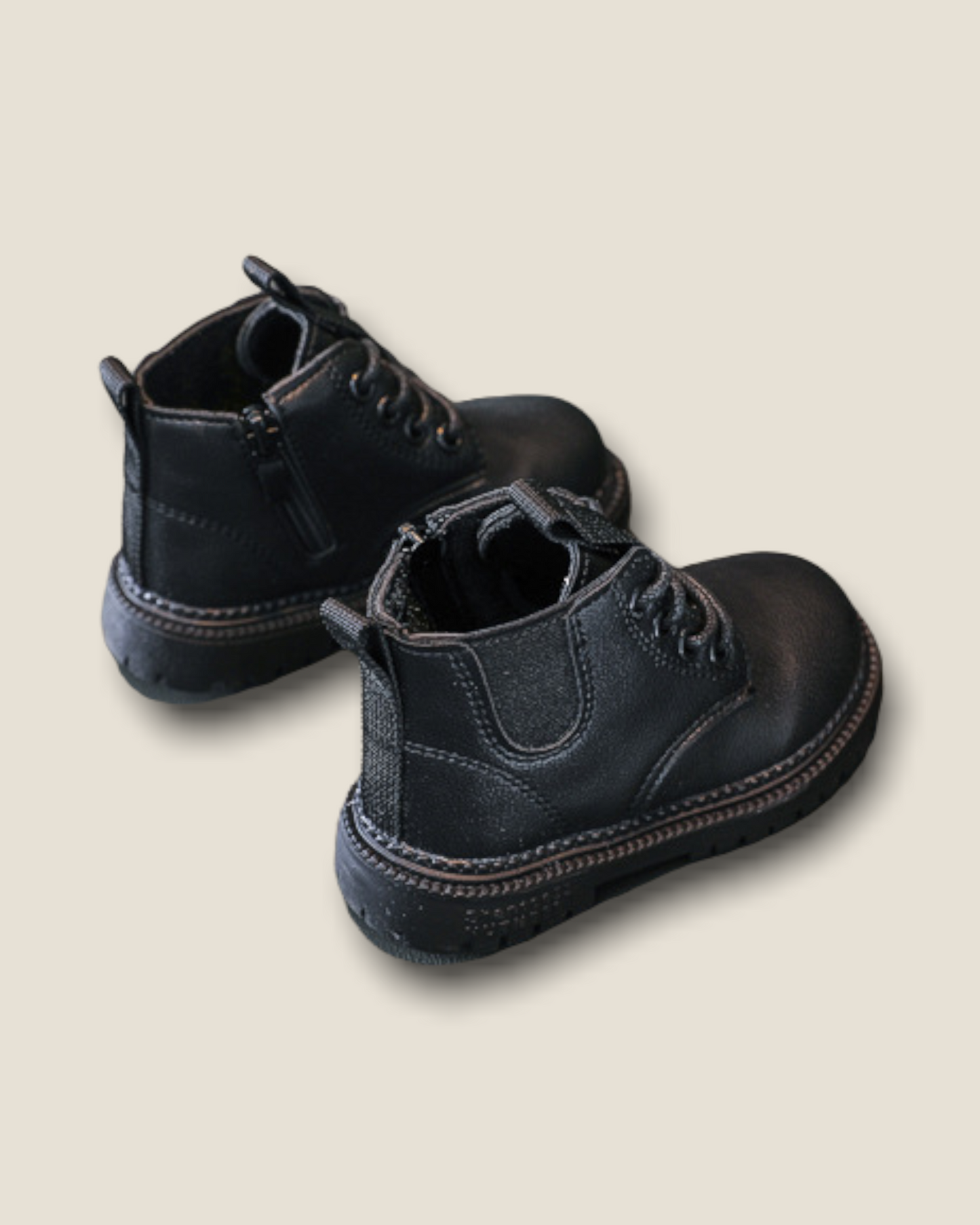Boots Alia schwarz